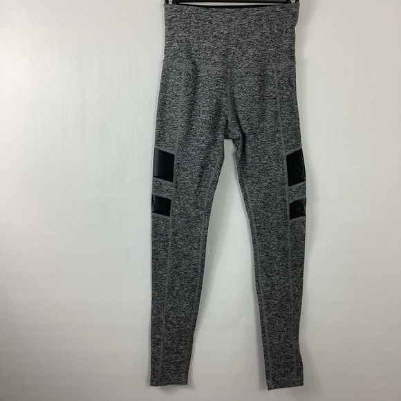 Beyond Yoga Rise Above Leggings Size Small - Picture 1 of 9